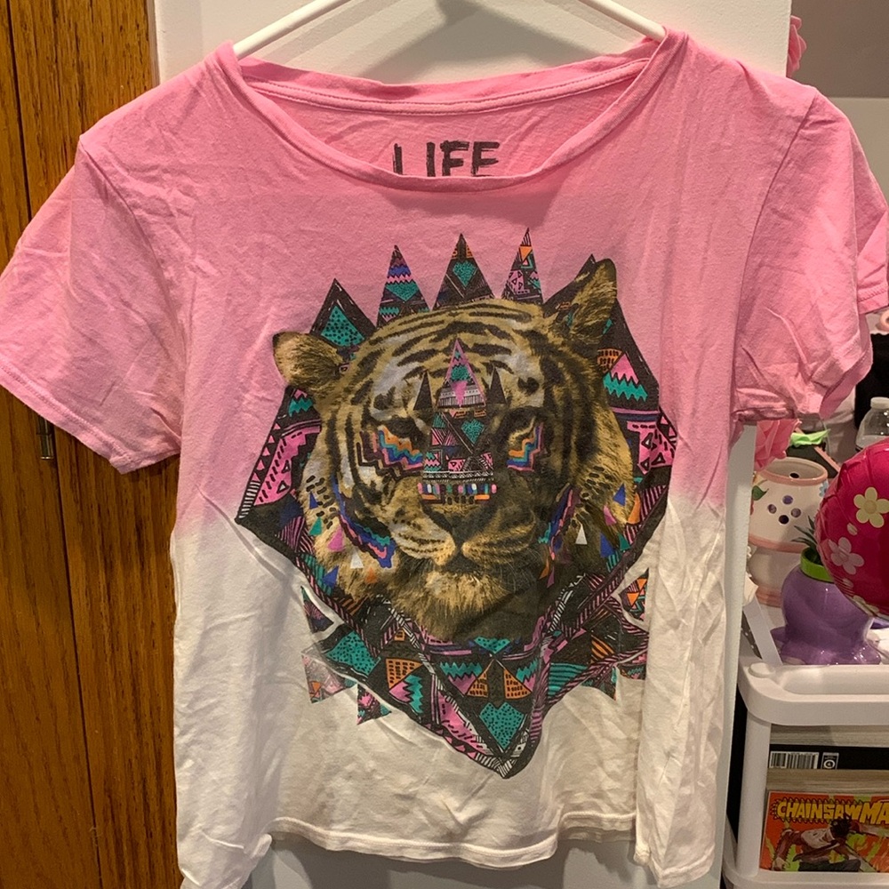 Pink graphic tee